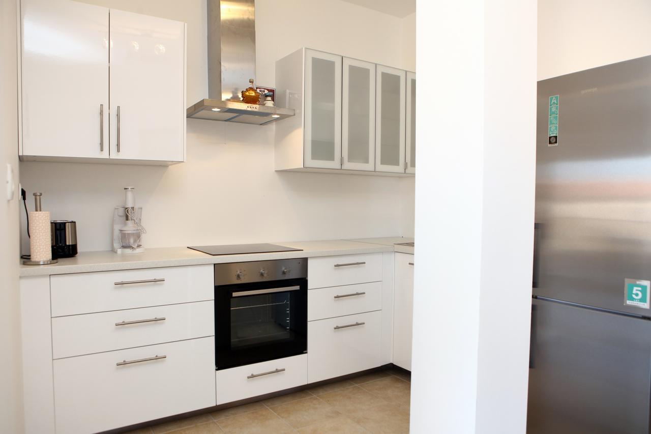 Charming San Simon Beach Apartment Jn Izola Luaran gambar